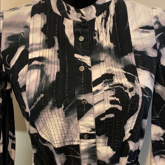 BCBGMaxAzria print blouse with belt, S. - Picture 8 of 8